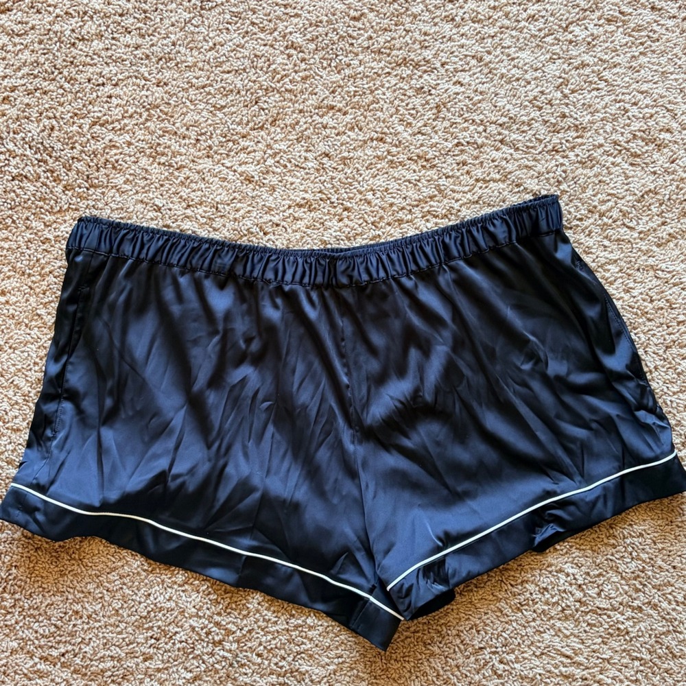 INC International Concepts Intimates Black Satin Lounge Sleep Shorts XXL NWT